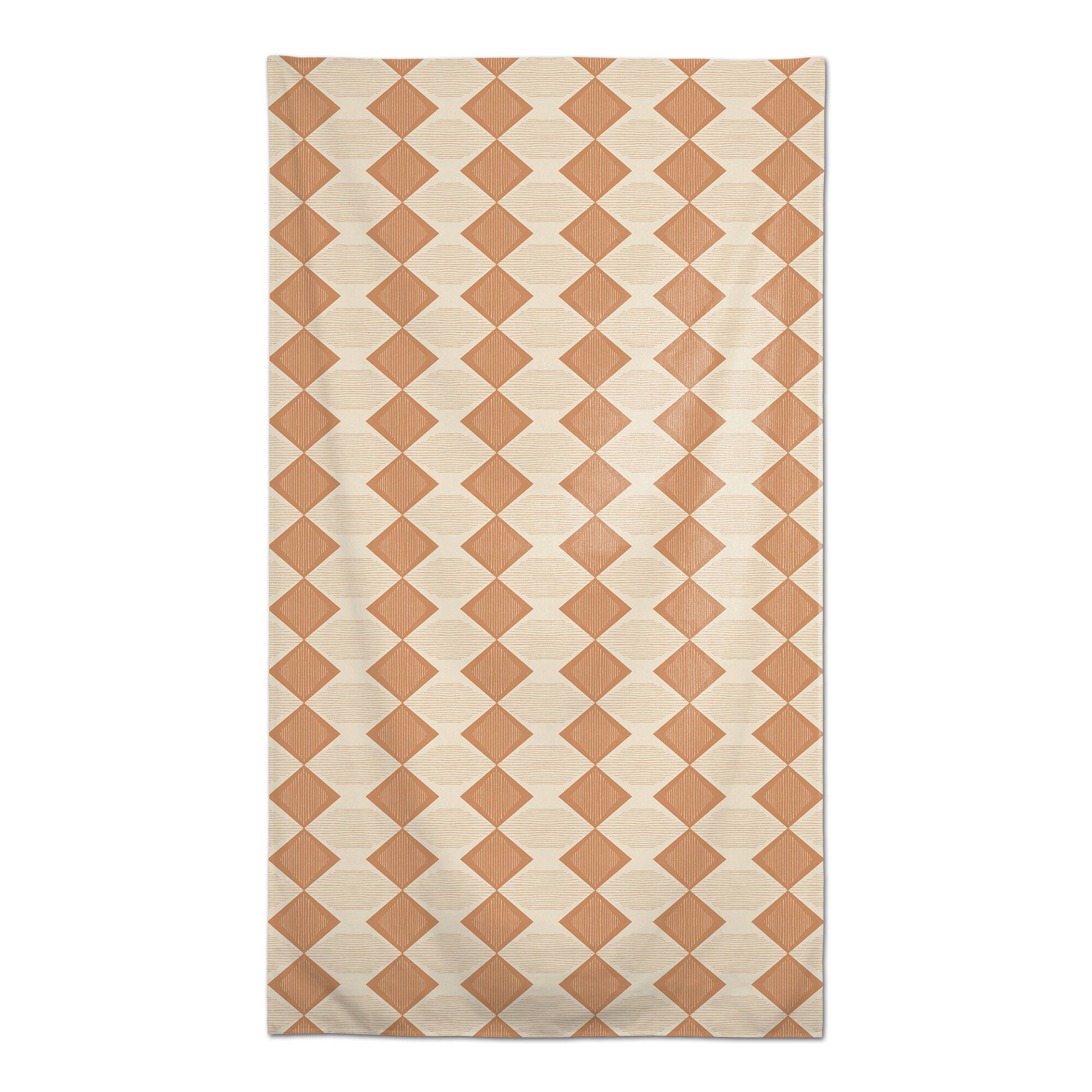 Loose Lines Triangle Tablecloth